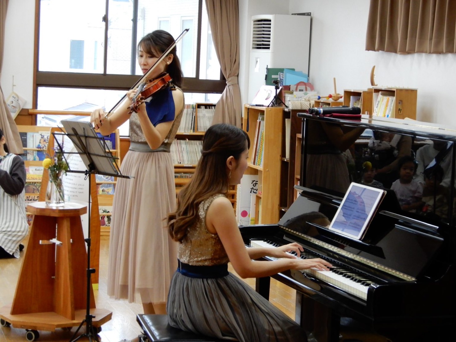 のぞみ幼稚園でヴァイオリンとピアノの演奏会を開催しました！ 株式会社Strain（ストレイン）
